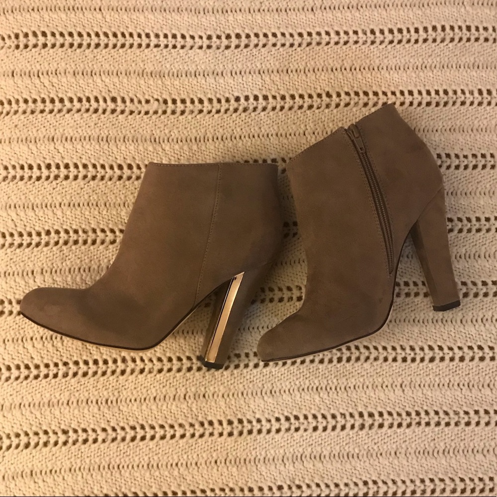 {Call it Spring} EUC• Booties